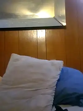 RobStrokes215 online show from 12-13-24, 03:16