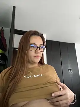 Snapshot of Shianrose chatting on 02-26-25, 07:38 Shianrose online show from 02-26-25, 07:38