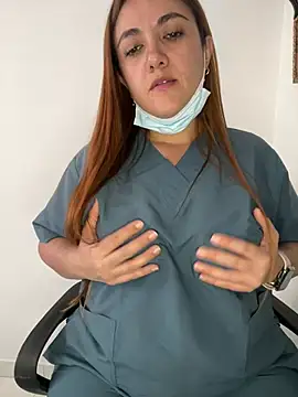 Snapshot of Shianrose chatting on 03-11-26, 10:27 Shianrose online show from 03-11-26, 10:27