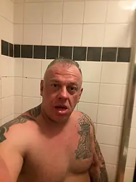 JakubW79 online show from 12-31-24, 04:35