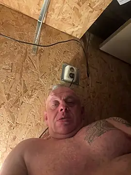 JakubW79 online show from 03-23-25, 02:37