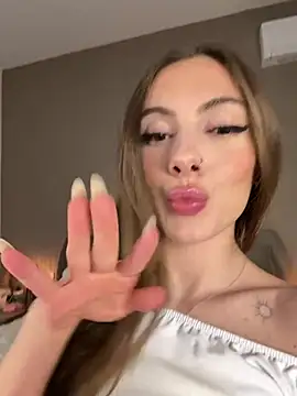 Snapshot of FrancescaNappi chatting on 02-03-25, 08:35 FrancescaNappi online show from 02-03-25, 08:35