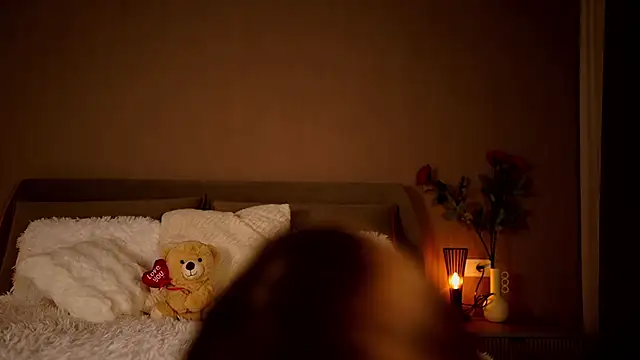 Snapshot of FrancescaNappi chatting on 02-12-25, 08:07 FrancescaNappi online show from 02-12-25, 08:07