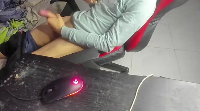 Snapshot of wasoncoca chatting on 12-06-24, 10:49 wasoncoca online show from 12-06-24, 10:49