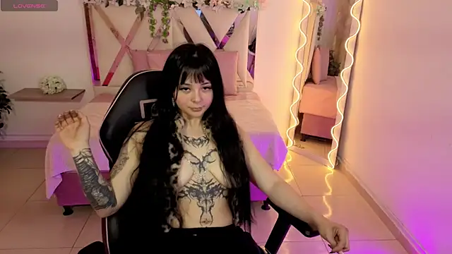 hina tay online show from 04-26-26, 03:26