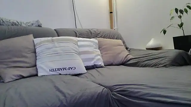 CaroAndMarc online show from 02-05-26, 09:03