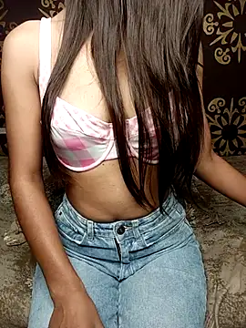 Snapshot of poojaji690 chatting on 09-23-25, 04:37 poojaji690 online show from 09-23-25, 04:37