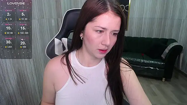 Snapshot of Rachel_t_ chatting on 12-29-24, 10:56 Rachel t  online show from 12-29-24, 10:56