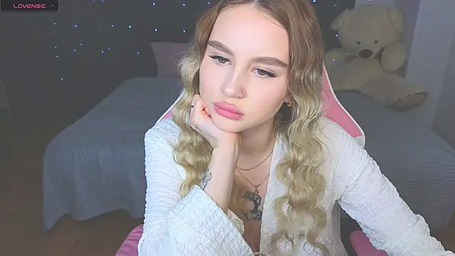 doll barbieee online show from 05-13-26, 04:59