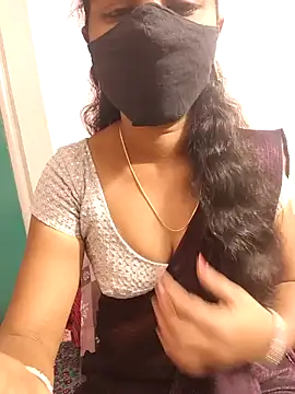 Snapshot of tina_rosy chatting on 01-18-25, 06:21 tina rosy online show from 01-18-25, 06:21