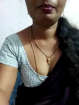 Snapshot of tina_rosy chatting on 02-07-25, 08:53 tina rosy online show from 02-07-25, 08:53