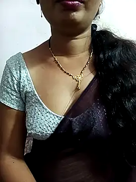 Snapshot of tina_rosy chatting on 03-07-25, 09:51 tina rosy online show from 03-07-25, 09:51