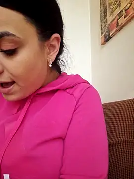 Snapshot of ElyzaIbarra chatting on 02-25-25, 05:30 ElyzaIbarra online show from 02-25-25, 05:30