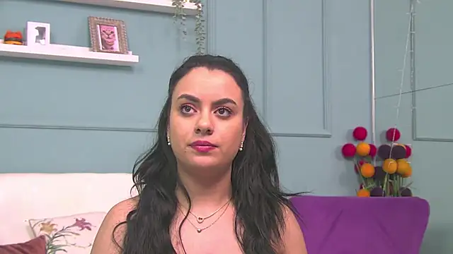 Snapshot of ElyzaIbarra chatting on 03-01-25, 04:11 ElyzaIbarra online show from 03-01-25, 04:11