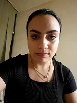 Snapshot of ElyzaIbarra chatting on 03-15-25, 07:05 ElyzaIbarra online show from 03-15-25, 07:05