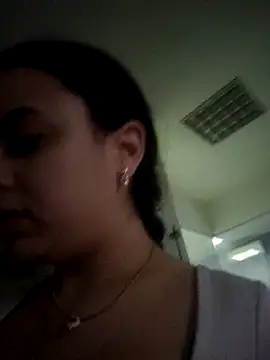 Snapshot of ElyzaIbarra chatting on 03-18-25, 05:09 ElyzaIbarra online show from 03-18-25, 05:09