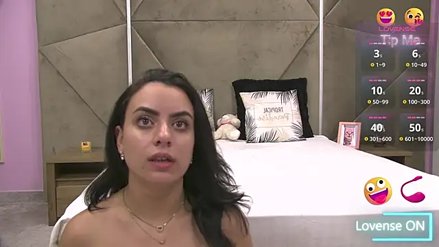 Snapshot of ElyzaIbarra chatting on 09-25-25, 05:11 ElyzaIbarra online show from 09-25-25, 05:11