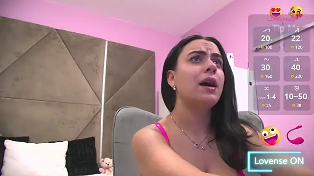 Snapshot of ElyzaIbarra chatting on 11-15-25, 05:38 ElyzaIbarra online show from 11-15-25, 05:38