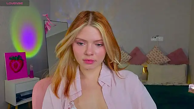 Red  Candy online show from 11-23-25, 11:10