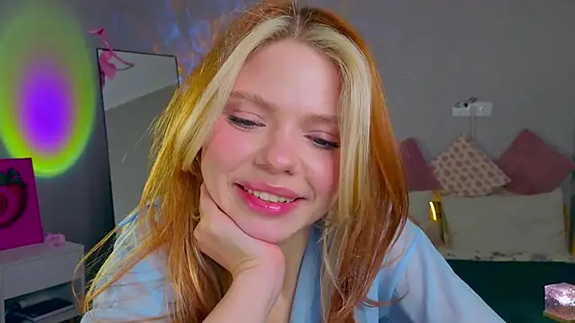 Red  Candy online show from 11-25-25, 01:22