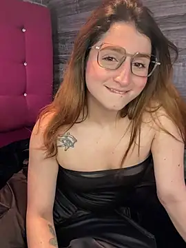 Snapshot of kamel-ayesha chatting on 01-02-25, 04:46 kamel-ayesha online show from 01-02-25, 04:46