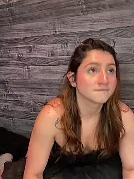 Snapshot of kamel-ayesha chatting on 01-04-25, 05:37 kamel-ayesha online show from 01-04-25, 05:37