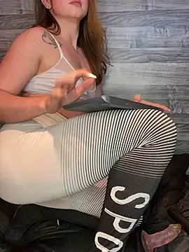 Snapshot of kamel-ayesha chatting on 01-16-25, 03:35 kamel-ayesha online show from 01-16-25, 03:35