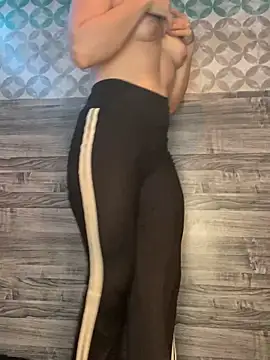 Snapshot of kamel-ayesha chatting on 03-17-25, 01:50 kamel-ayesha online show from 03-17-25, 01:50