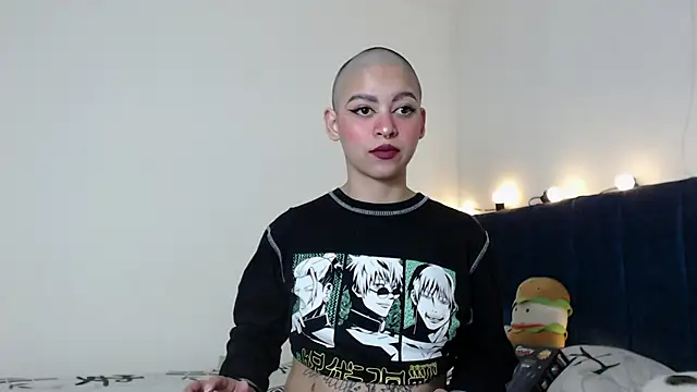 Bitsy Messy online show from 12-19-24, 04:45