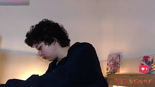 Bitsy Messy online show from 10-17-25, 08:33