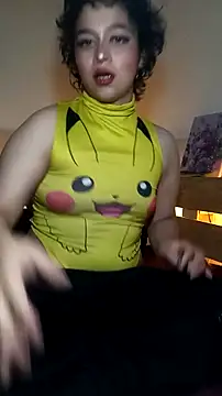 Snapshot of Bitsy_Messy chatting on 11-20-25, 06:02 Bitsy Messy online show from 11-20-25, 06:02