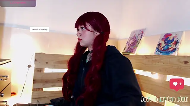 Snapshot of Bitsy_Messy chatting on 11-26-25, 12:33 Bitsy Messy online show from 11-26-25, 12:33