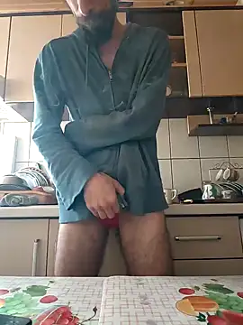 Snapshot of vulpe8400 chatting on 01-19-25, 01:01 vulpe8400 online show from 01-19-25, 01:01