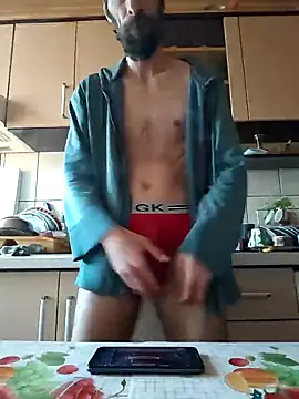 Snapshot of vulpe8400 chatting on 01-28-25, 06:16 vulpe8400 online show from 01-28-25, 06:16