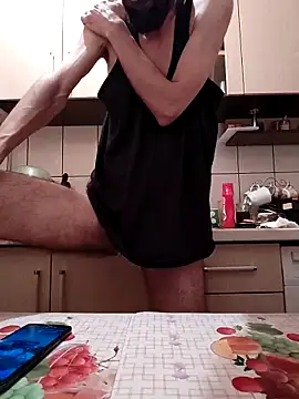 Snapshot of vulpe8400 chatting on 02-23-25, 10:09 vulpe8400 online show from 02-23-25, 10:09