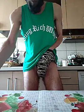 Snapshot of vulpe8400 chatting on 03-10-25, 07:42 vulpe8400 online show from 03-10-25, 07:42