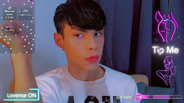 femboykeene online show from 01-15-25, 05:40