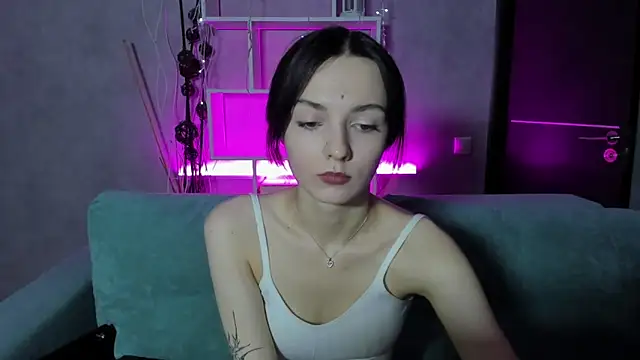 Kira Ke11y online show from 12-22-24, 08:16