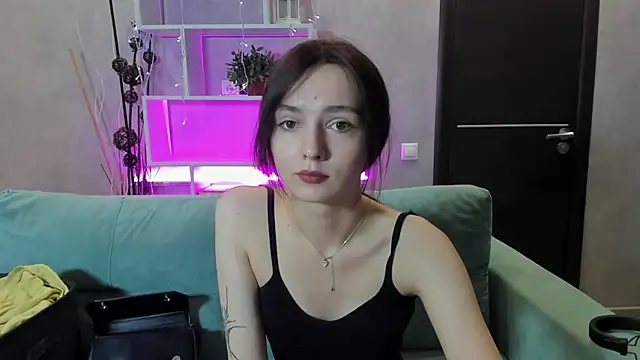 Kira Ke11y online show from 12-26-24, 08:18