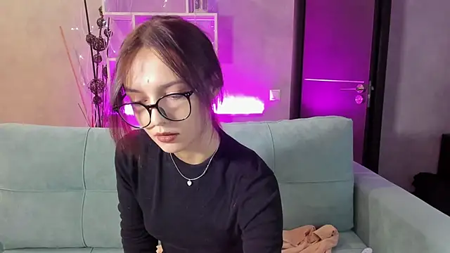 Kira Ke11y online show from 01-09-25, 08:24