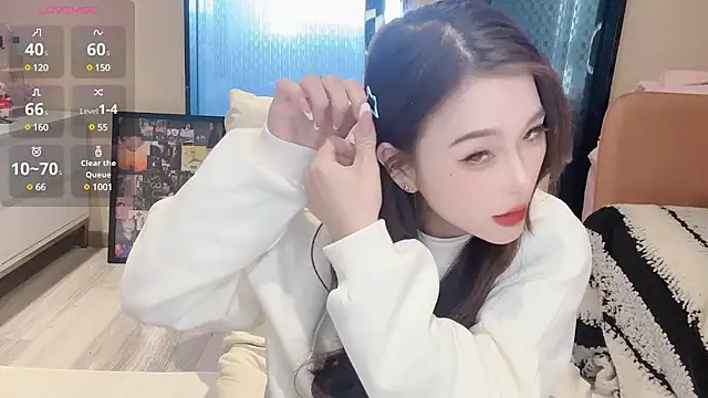 Snapshot of Neyllar chatting on 12-28-24, 06:39 Neyllar online show from 12-28-24, 06:39