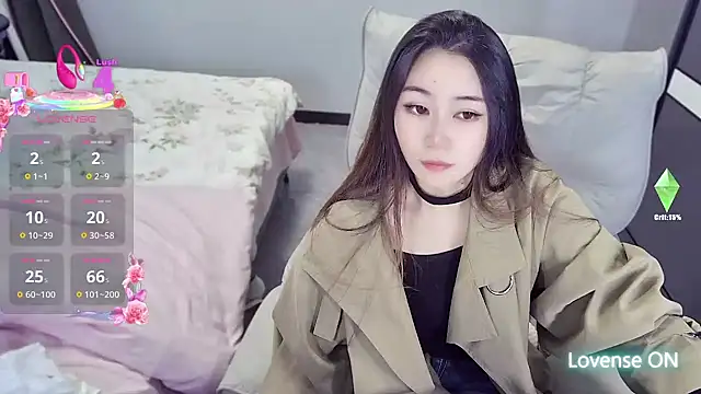 Feifei-cn online show from 10-23-25, 12:43