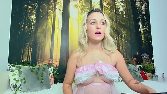 LittleAngelXO online show from 10-07-25, 07:22