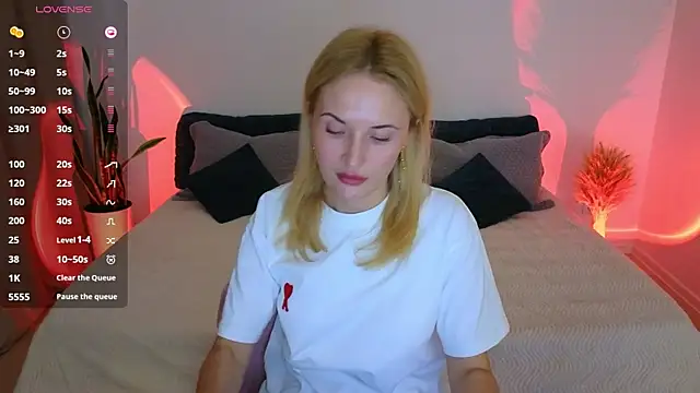 Snapshot of AlisssaRose chatting on 11-04-25, 10:53 AlisssaRose online show from 11-04-25, 10:53