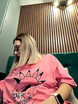 SukyGirl online show from 12-23-24, 04:44