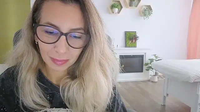 SukyGirl online show from 09-24-25, 06:50