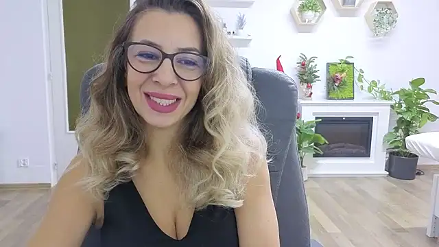 SukyGirl online show from 11-25-25, 08:58