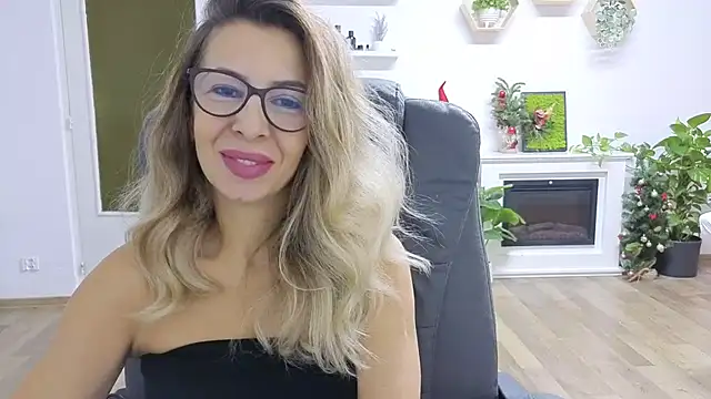 SukyGirl online show from 11-28-25, 09:23