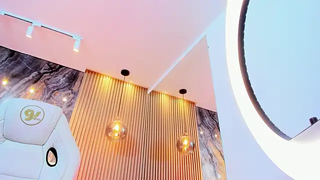 Snapshot of ella_harper chatting on 02-06-25, 05:57 ella harper online show from 02-06-25, 05:57