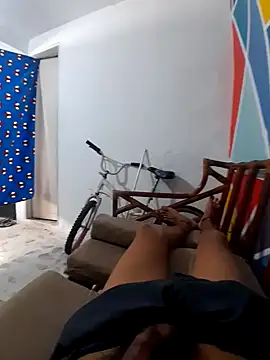 Snapshot of elcobin chatting on 02-12-25, 04:33 elcobin online show from 02-12-25, 04:33